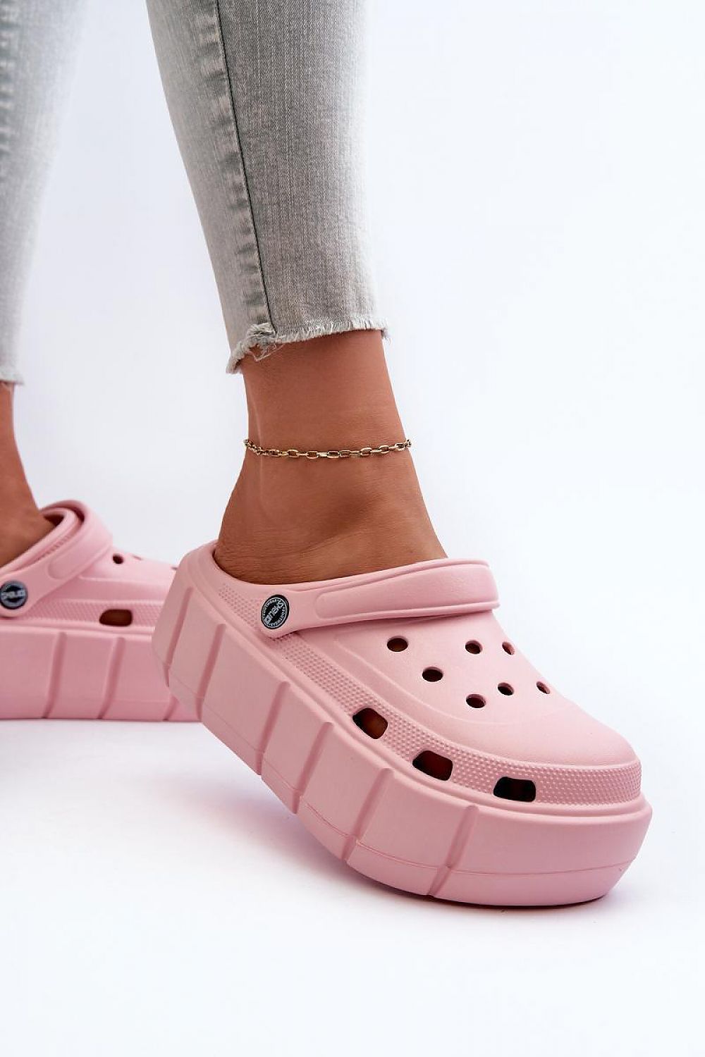 Clacquettes model 197244 Step in style