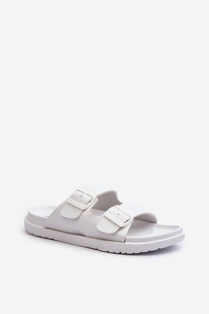 Clacquettes model 197415 Step in style