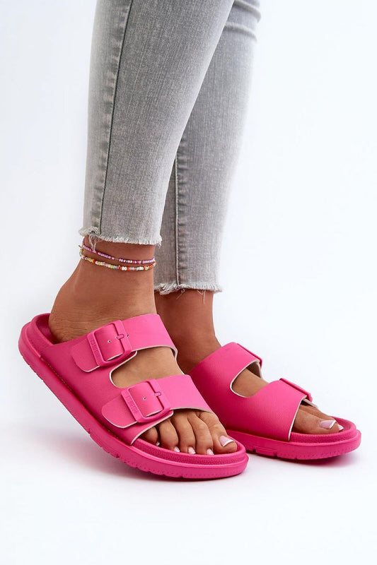 Clacquettes model 197416 Step in style