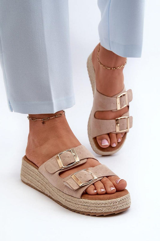 Clacquettes model 197420 Step in style