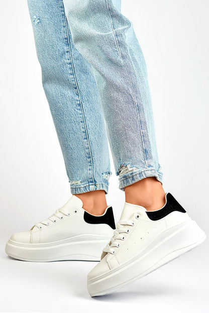 Chaussures de sport model 197518 PRIMO