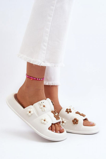 Clacquettes model 197650 Step in style