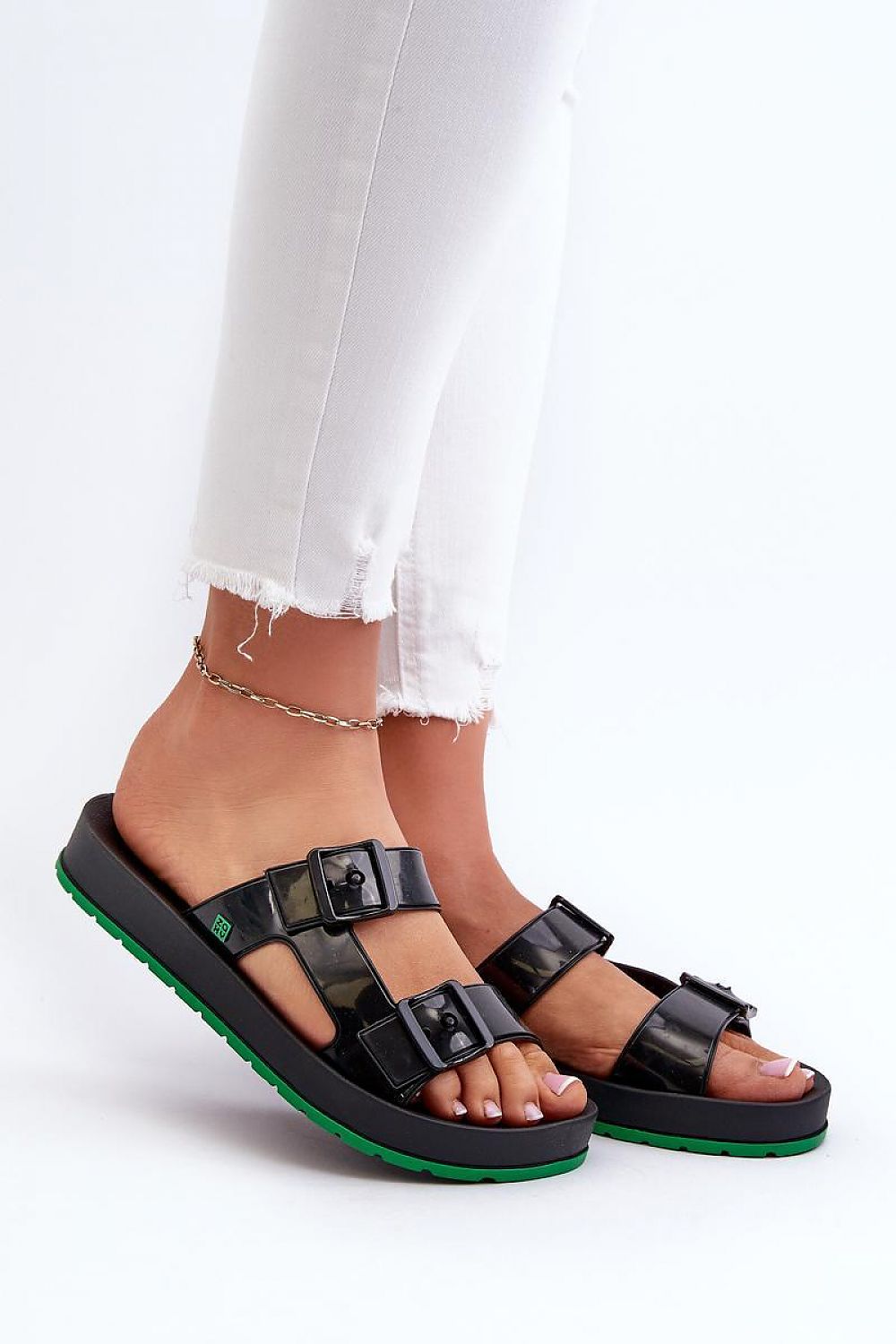 Clacquettes model 197653 Step in style