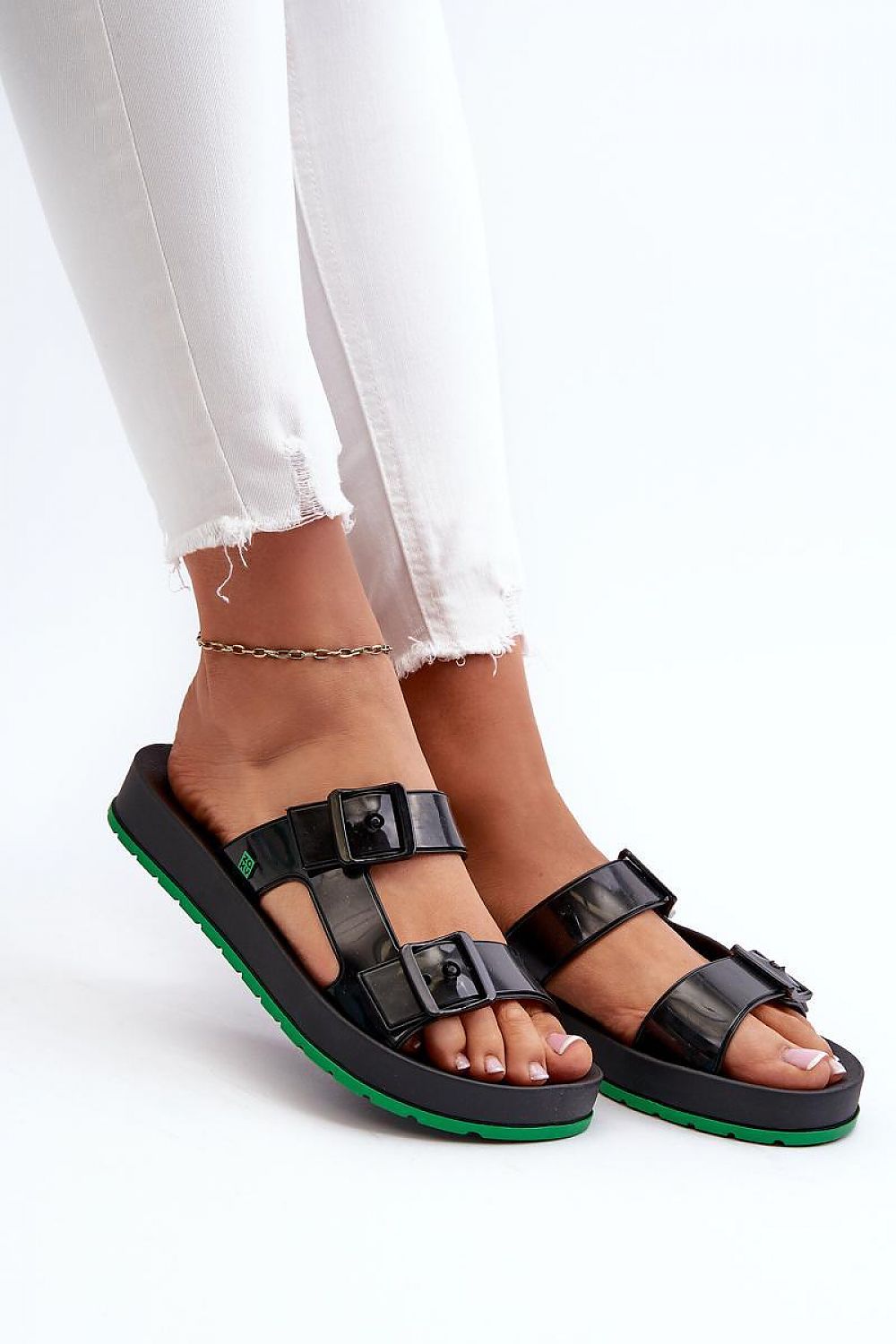 Clacquettes model 197653 Step in style