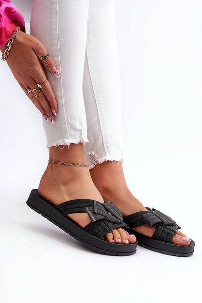 Clacquettes model 197655 Step in style