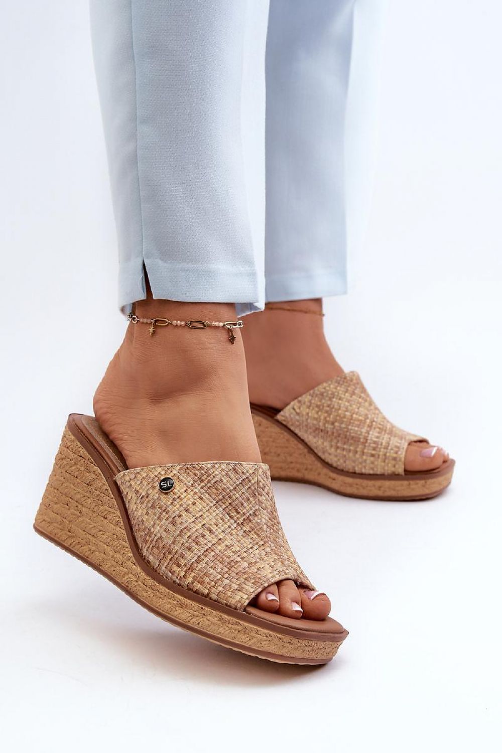 Clacquettes model 197659 Step in style