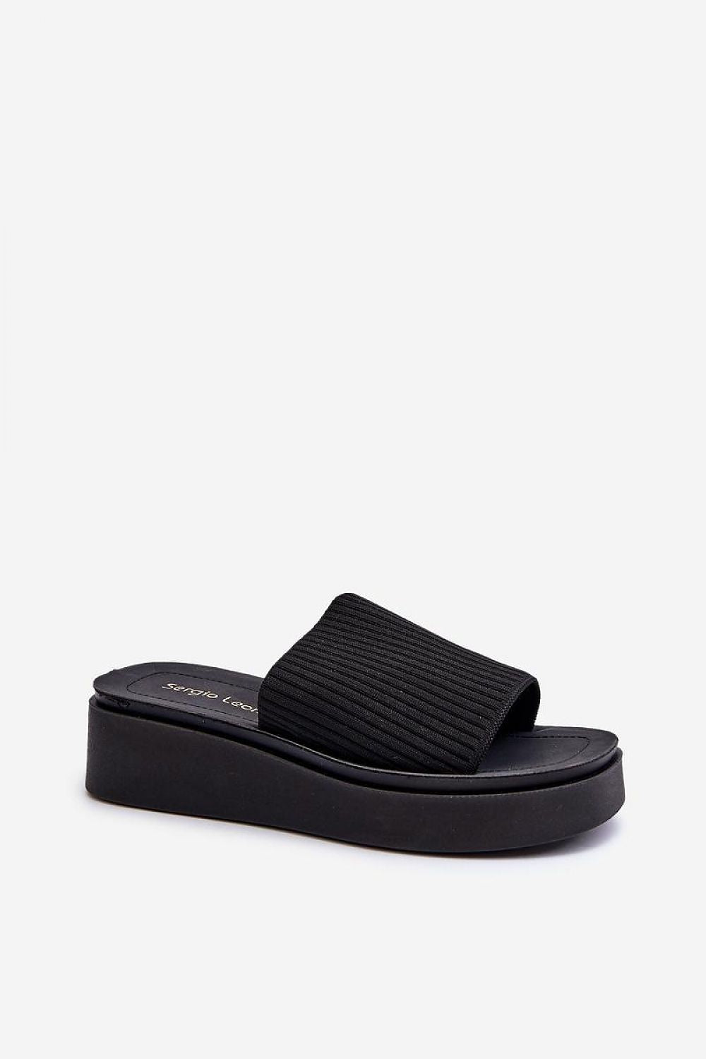 Clacquettes model 197666 Step in style