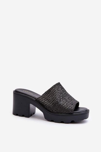 Clacquettes model 197723 Step in style