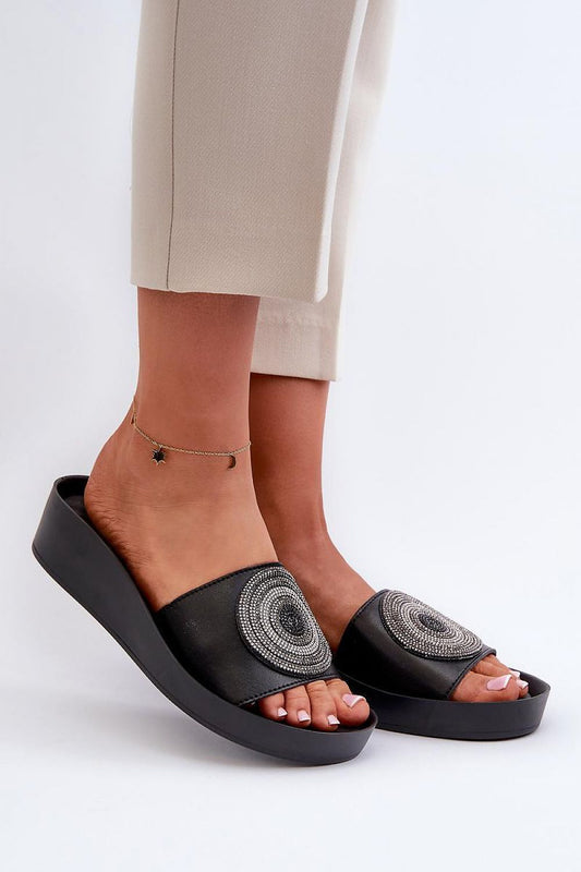 Clacquettes model 198141 Step in style
