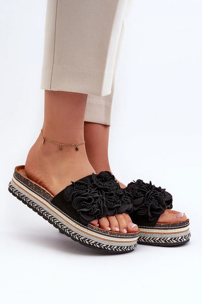 Clacquettes model 198183 Step in style