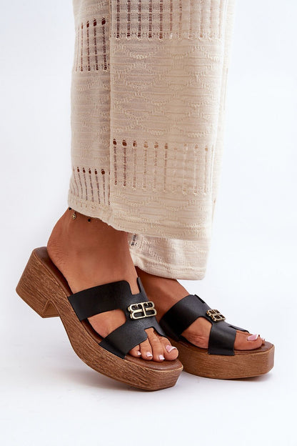Clacquettes model 198267 Step in style