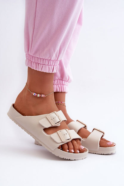 Clacquettes model 198275 Step in style