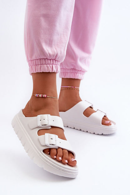Clacquettes model 198281 Step in style