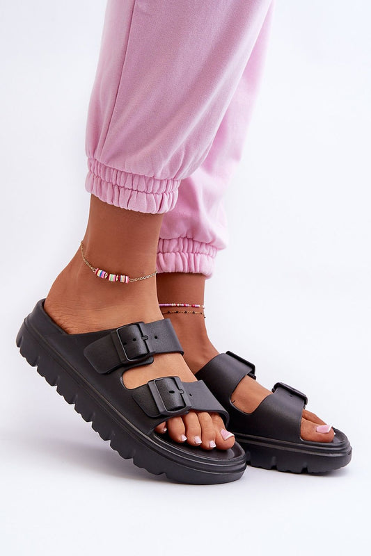 Clacquettes model 198282 Step in style