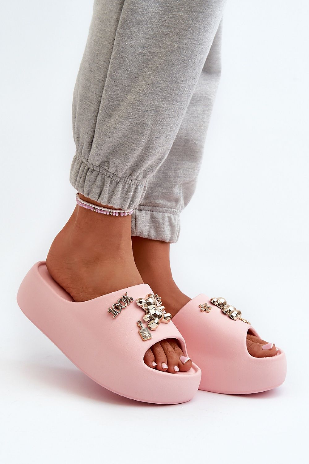 Clacquettes model 198425 Step in style