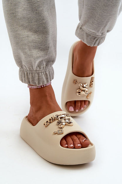 Clacquettes model 198426 Step in style