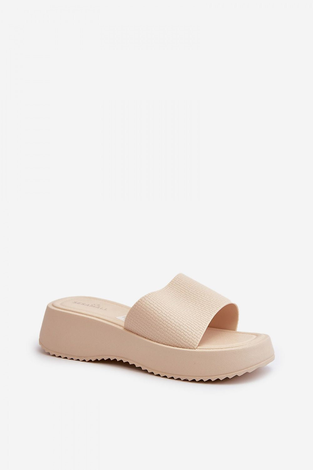 Clacquettes model 198444 Step in style