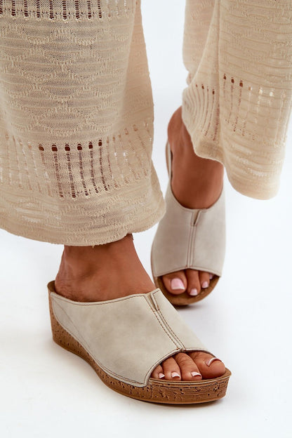 Clacquettes model 198463 Step in style