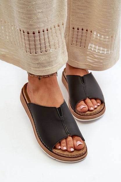Clacquettes model 198465 Step in style