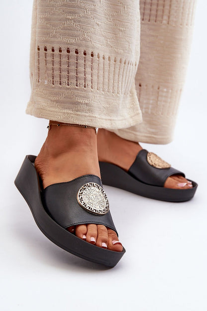 Clacquettes model 198475 Step in style