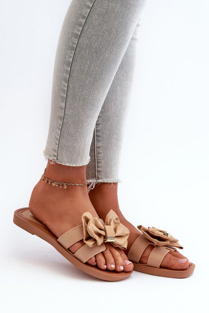 Clacquettes model 198592 Step in style
