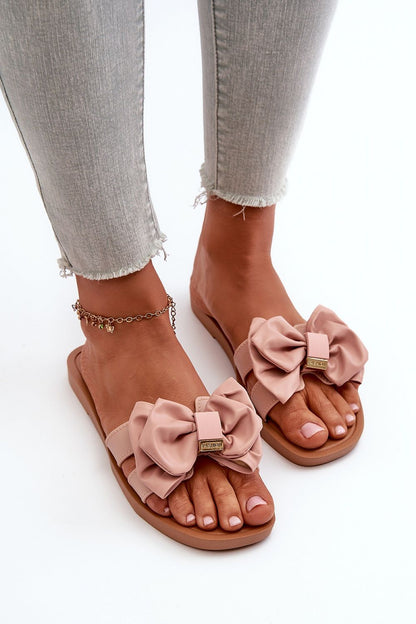 Clacquettes model 198593 Step in style