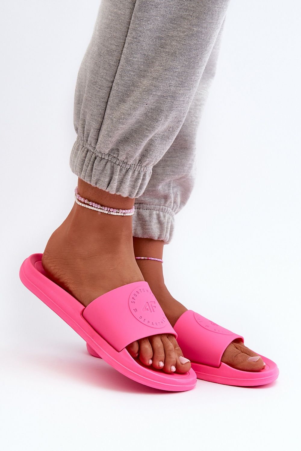 Clacquettes model 198606 Step in style