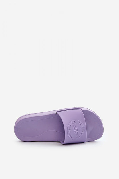 Clacquettes model 198609 Step in style