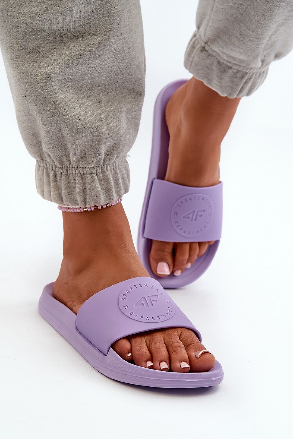 Clacquettes model 198609 Step in style