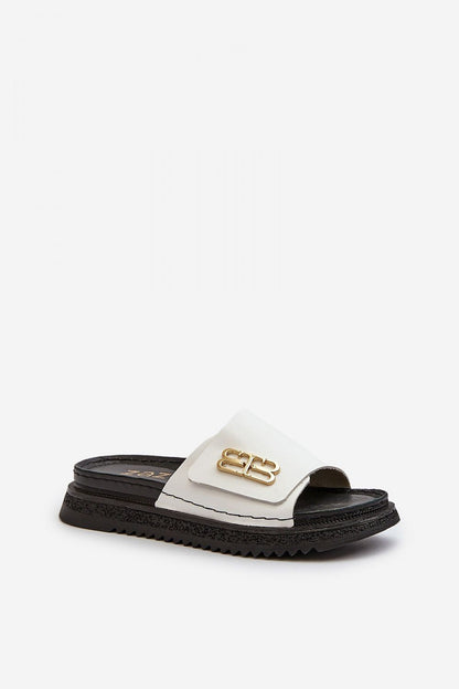 Clacquettes model 198617 Step in style