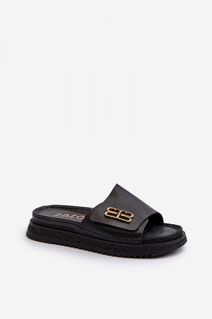 Clacquettes model 198618 Step in style