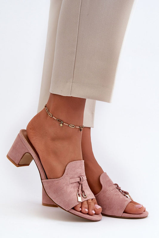 Clacquettes model 198674 Step in style