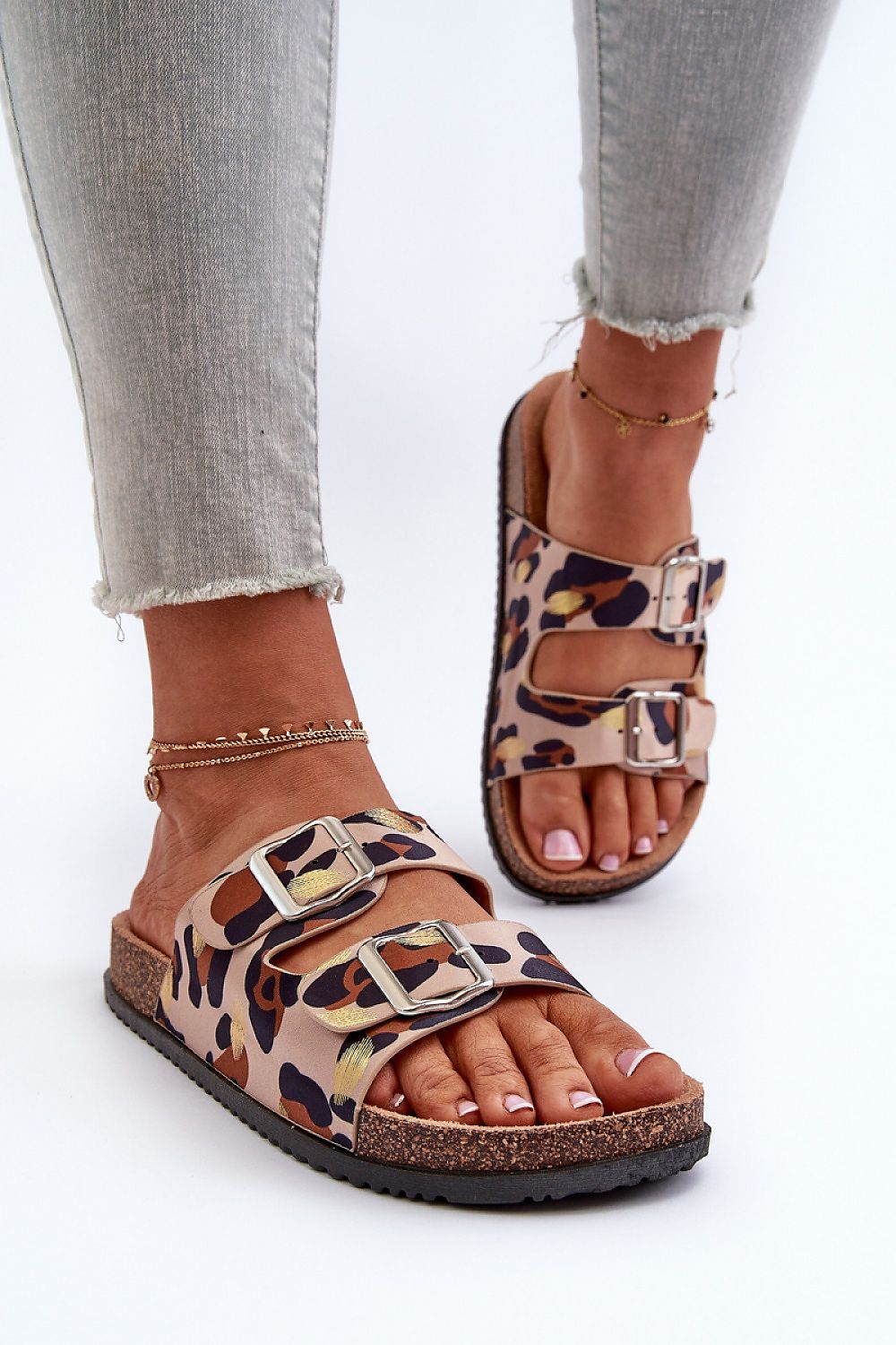 Clacquettes model 198772 Step in style