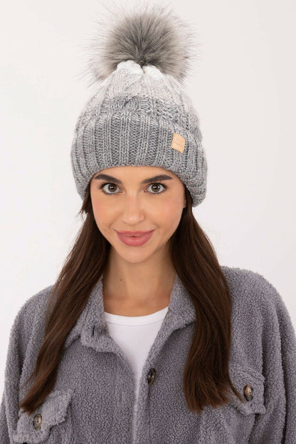 Bonnet model 201414 Rue Paris