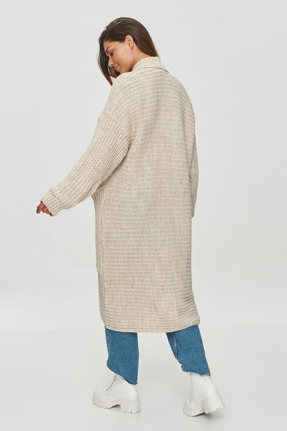 Cardigan model 201795 Makadamia