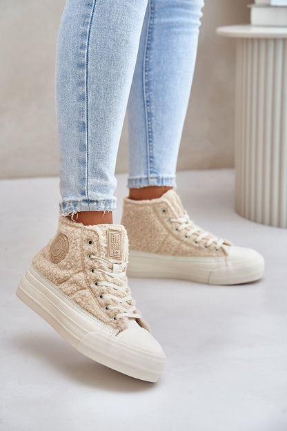 Baskets model 201922 Step in style