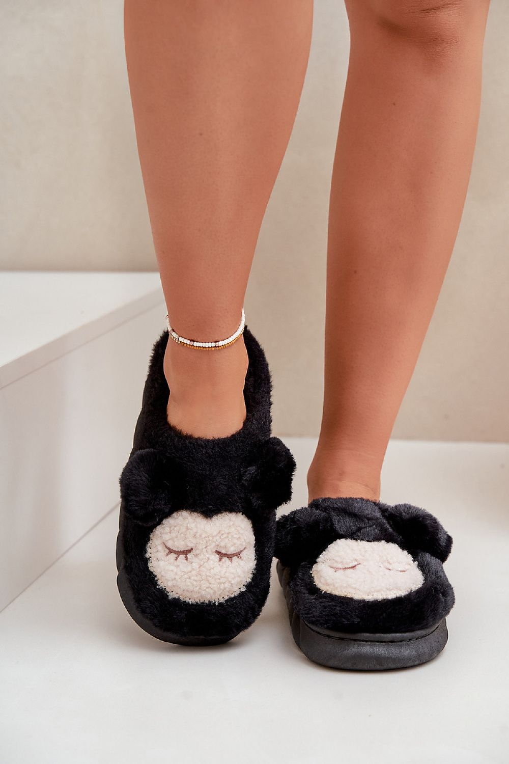 Pantoufles model 203751 Step in style