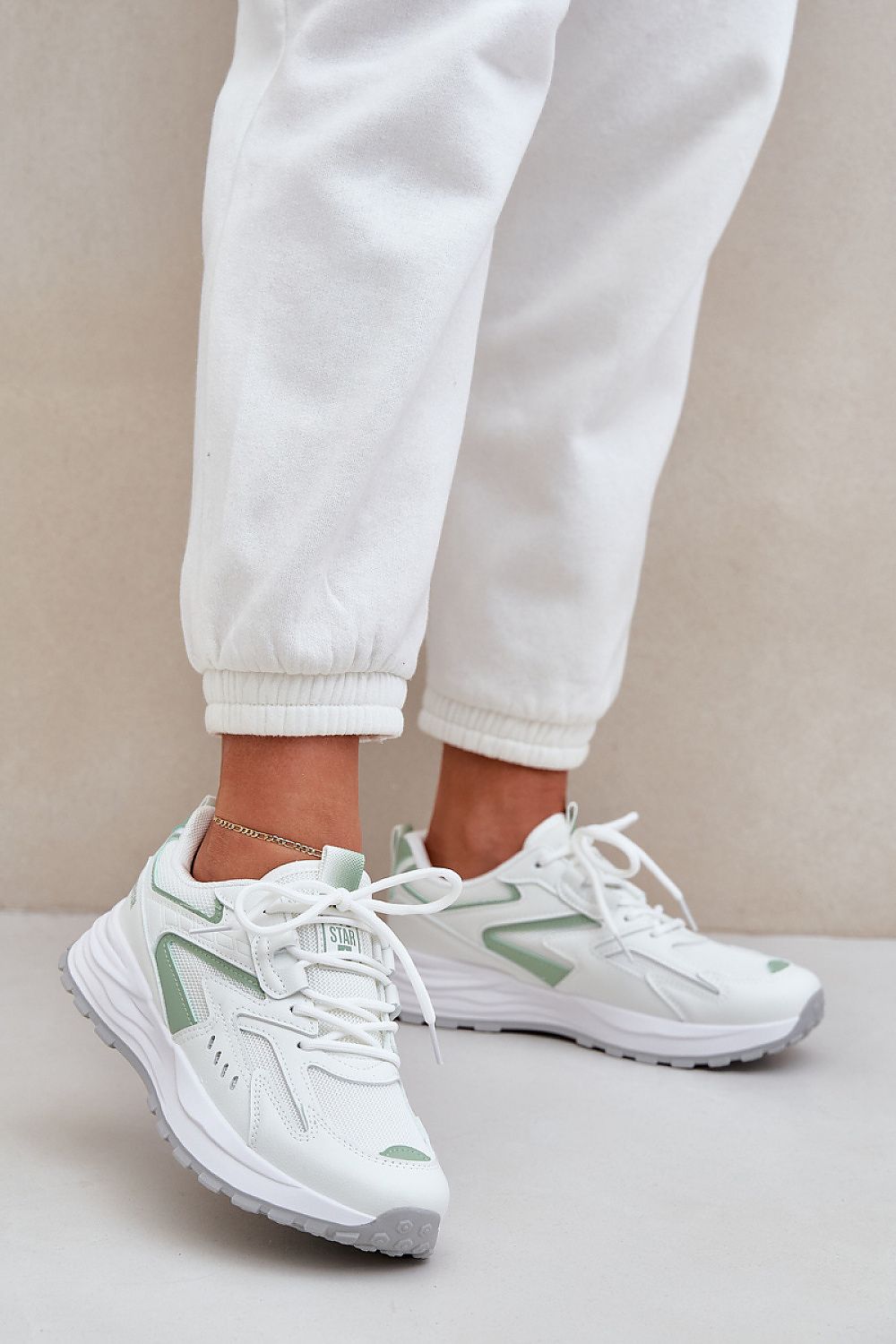  Chaussures de sport model 209070 Step in style 