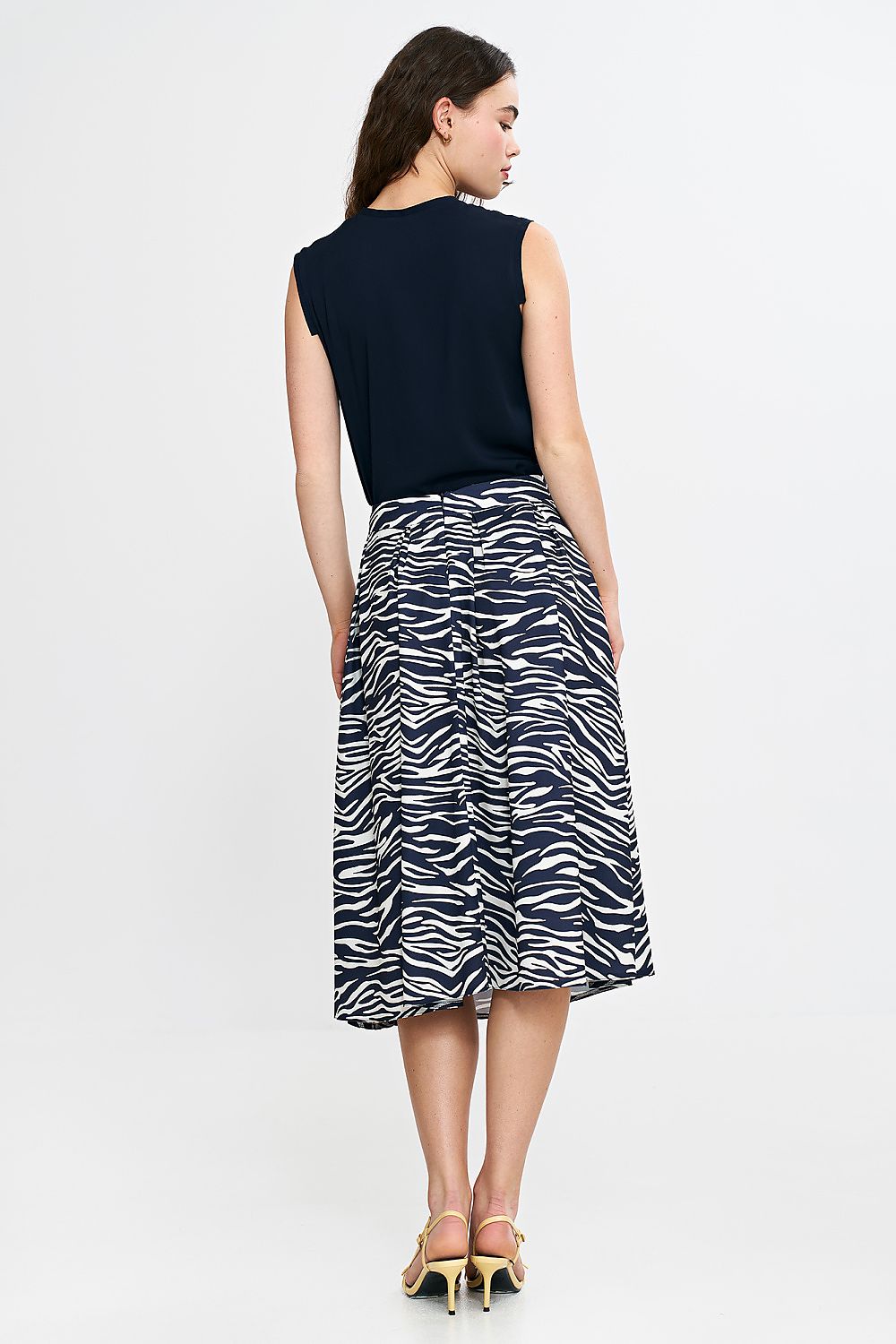  Jupe model 210067 Nife 