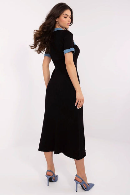  Robe de jour model 210107 NM 