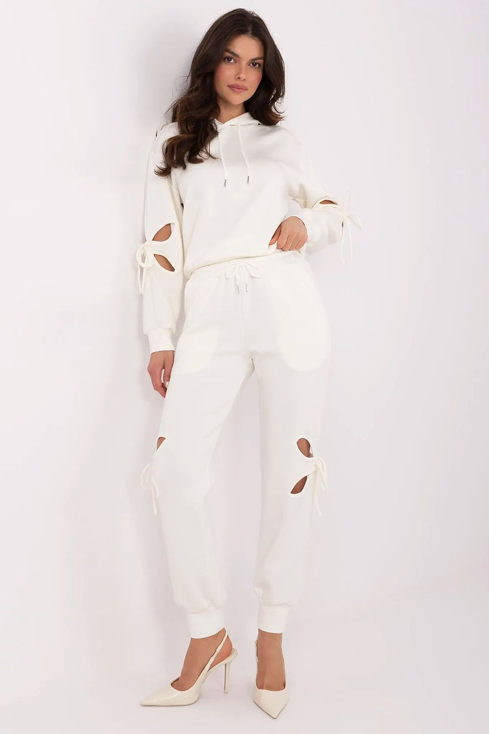  L`ensemble model 210123 NM 