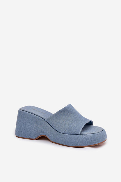  Clacquettes model 210171 Step in style 