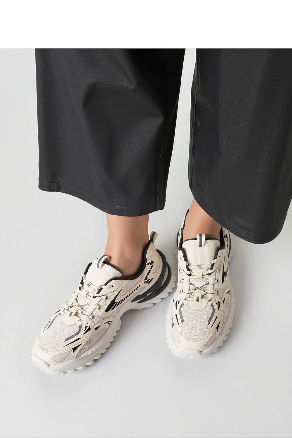  Chaussures de sport model 210216 Inello 