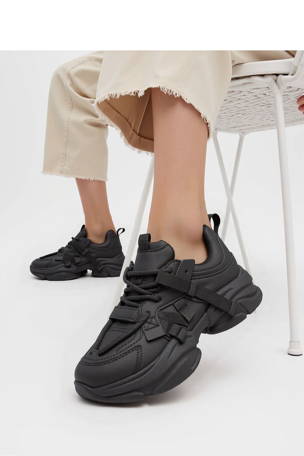  Chaussures de sport model 210225 Inello 