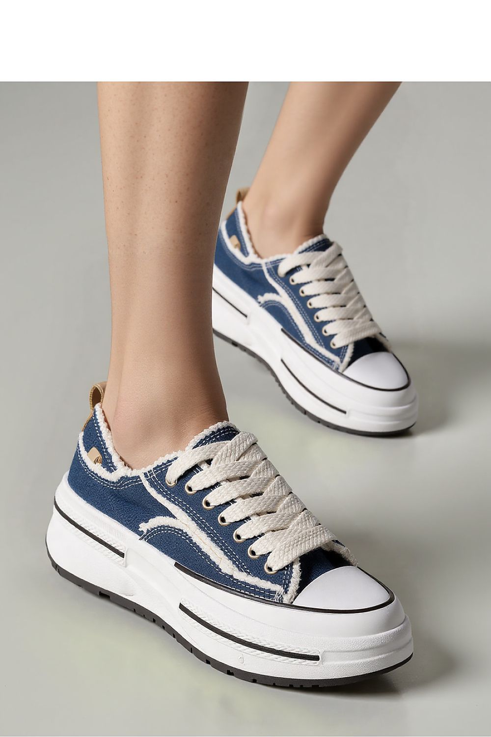  Chaussures de sport model 210235 Inello 