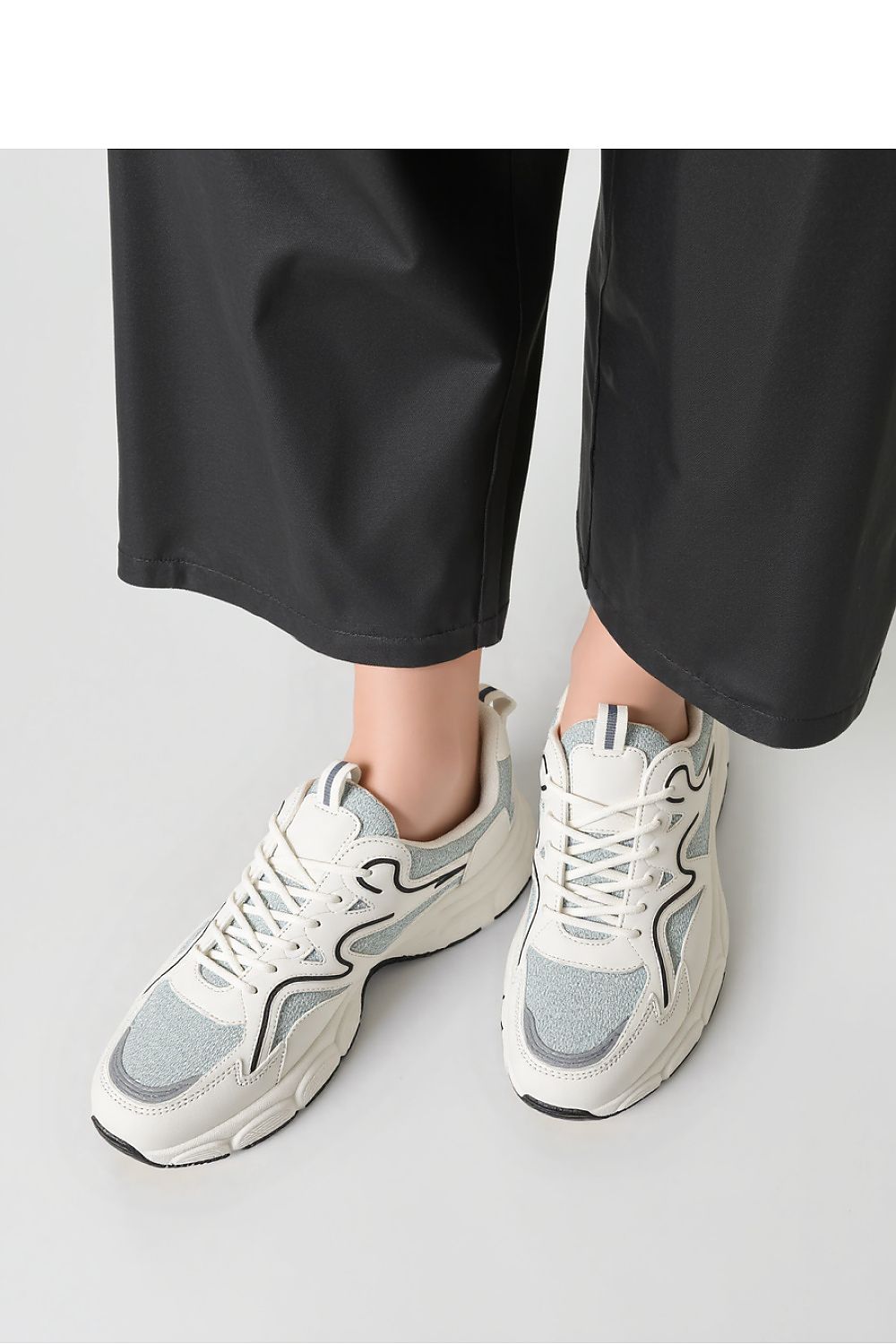  Chaussures de sport model 210247 Inello 