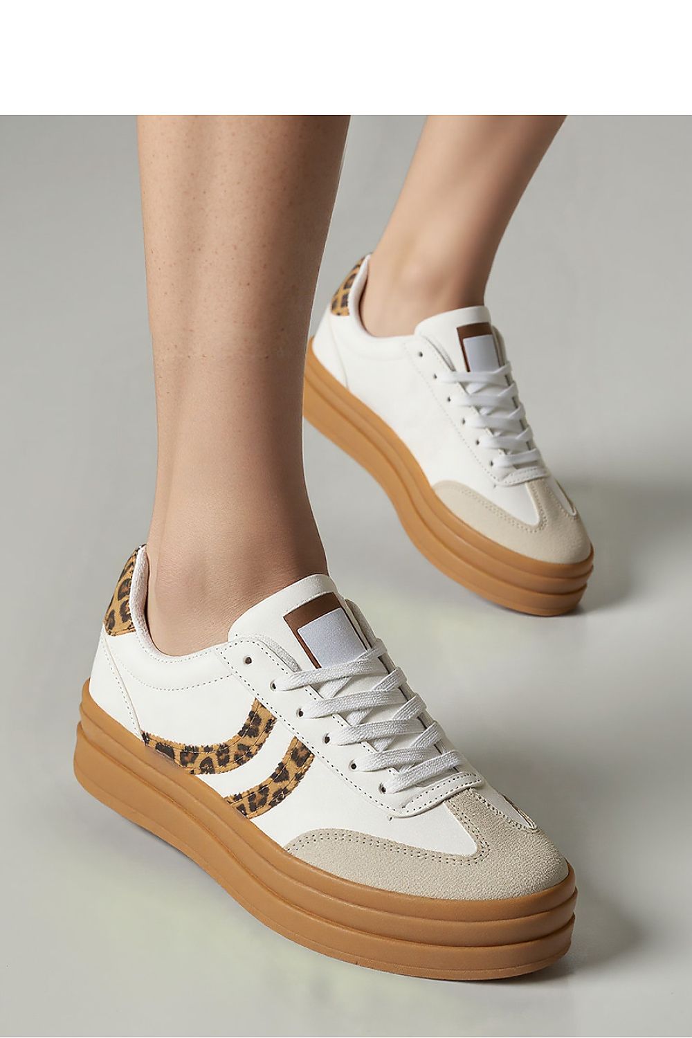  Chaussures de sport model 210261 Inello 