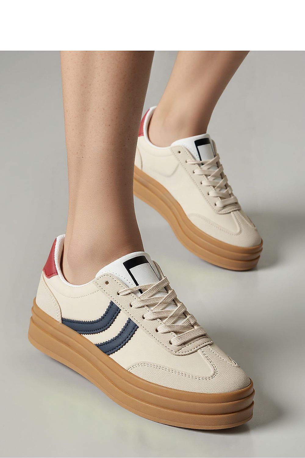  Chaussures de sport model 210262 Inello 