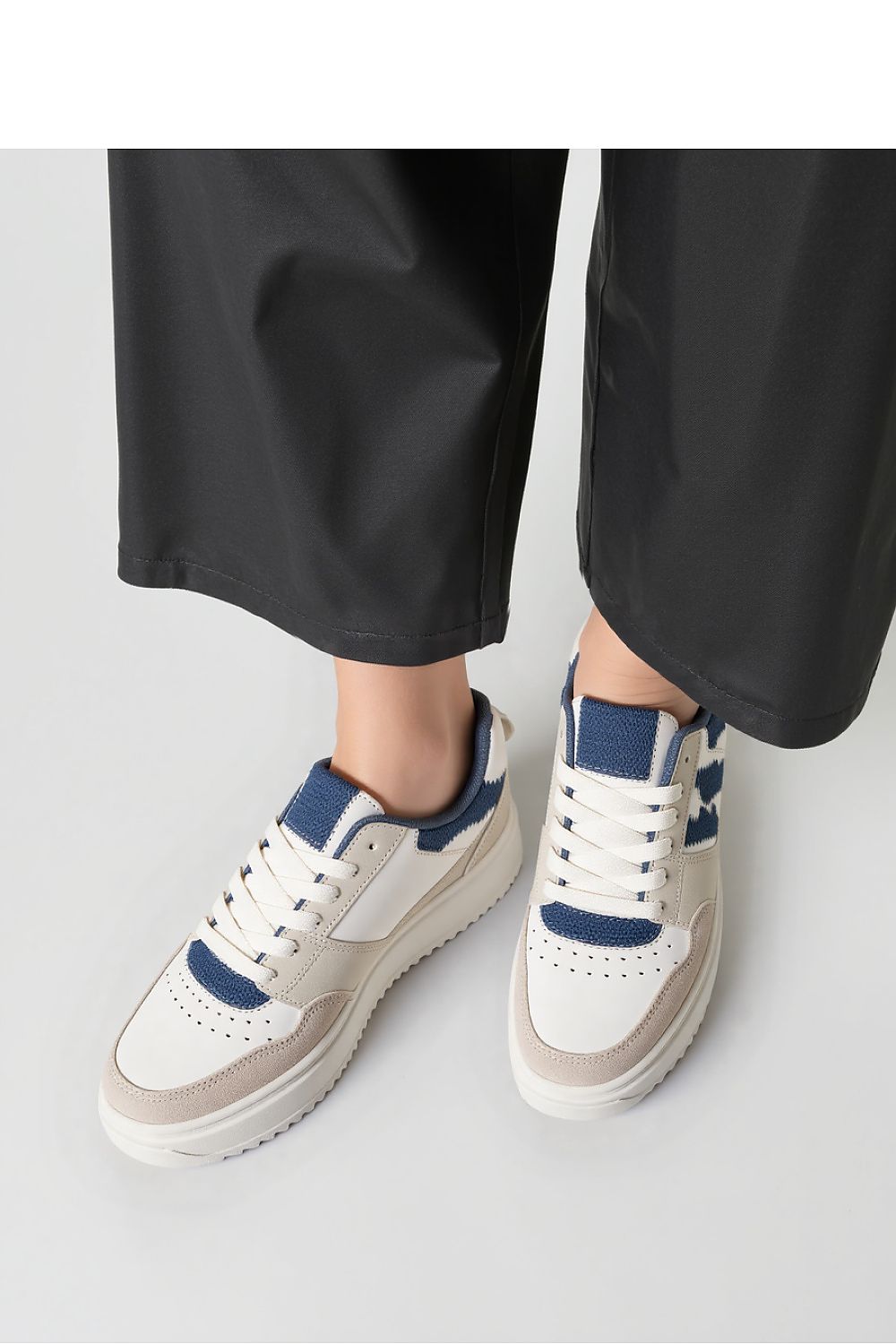  Chaussures de sport model 210277 Inello 