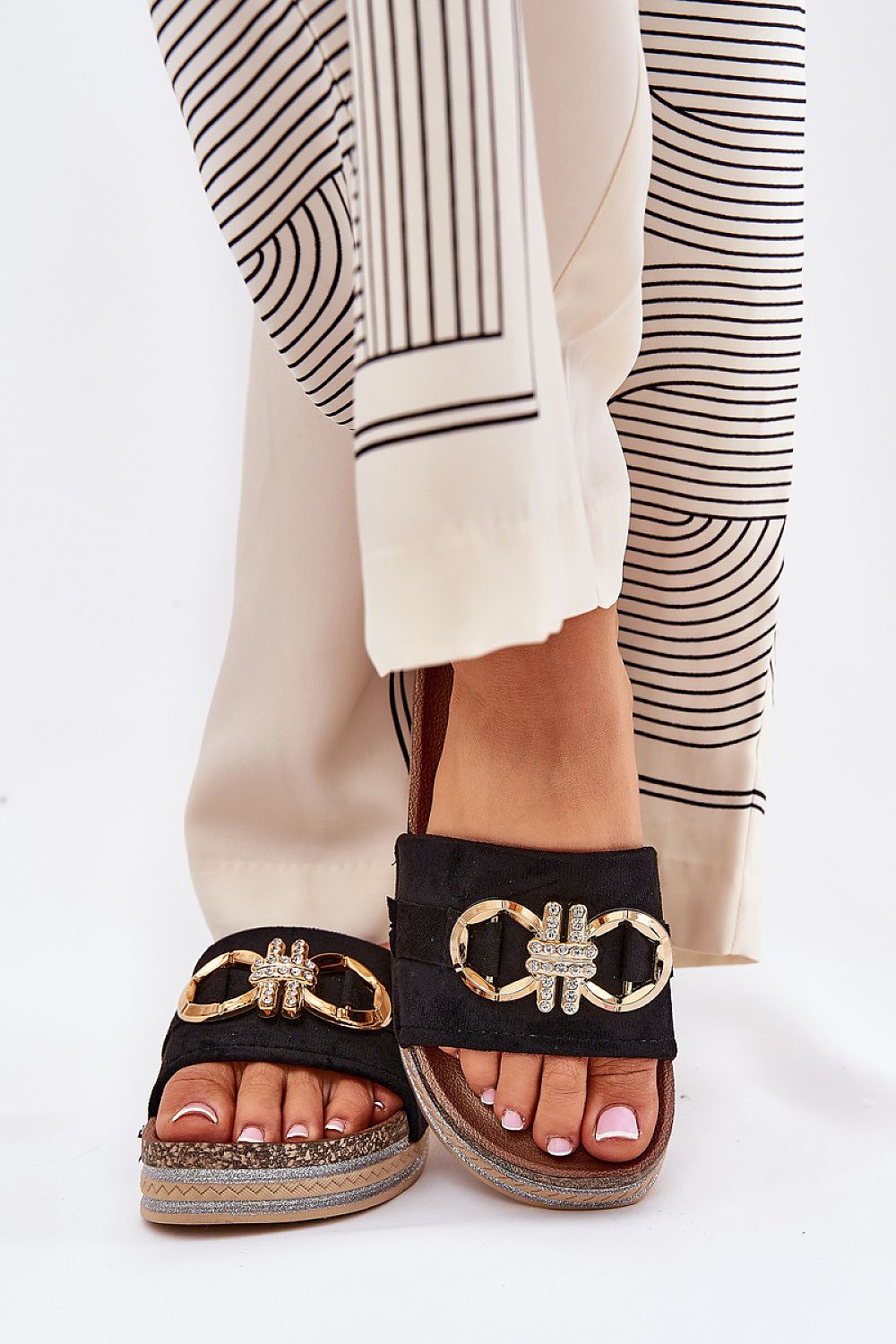  Clacquettes model 210751 Step in style 